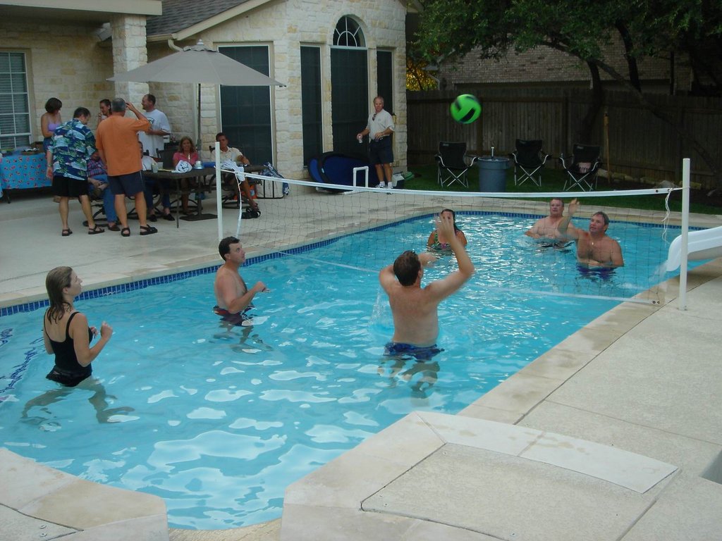 2004/07(July)/03(Salley-Crawfish-Boil)/1024x768_2004-07-17 20-05-05.jpg